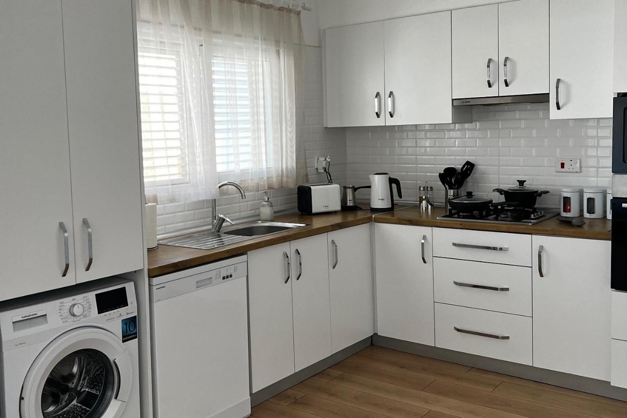 Stylish 3 Bedroom Apartment In Kyrenia  Esterno foto