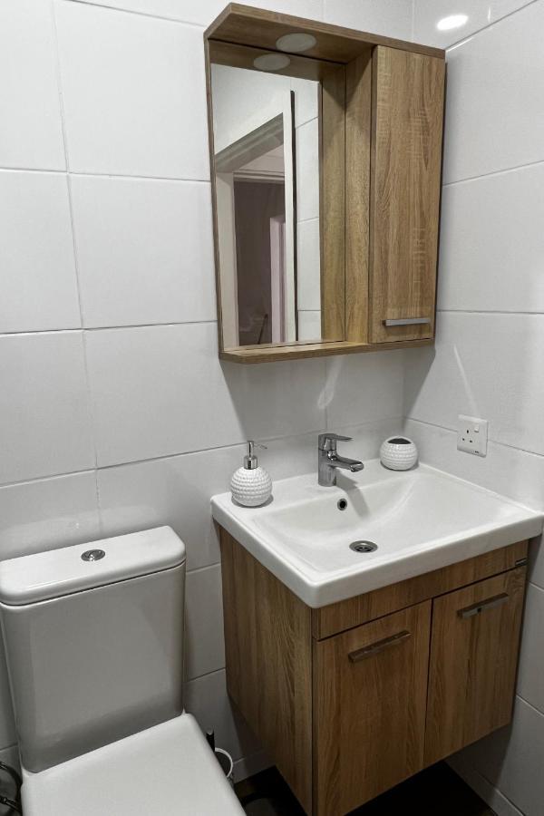 Stylish 3 Bedroom Apartment In Kyrenia  Esterno foto